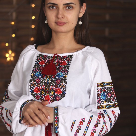 Romanian embroidered blouse for women Slavic embroidery with roses White floral ethnic costume Ukrainian wedding dress Easter gift Romanian embroidered blouse for women Slavic embroidery with roses White floral ethnic costume Ukrainian wedding dress Easter gift