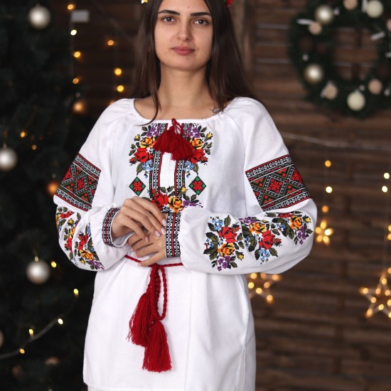 Romanian embroidered blouse for women Ukrainian ethnic vyshivanka with roses White slavic wedding costume Folk Easter gift Romanian embroidered blouse for women Ukrainian ethnic vyshivanka with roses White slavic wedding costume Folk Easter gift