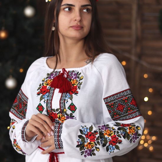 Romanian embroidered blouse for women Ukrainian ethnic vyshivanka with roses White slavic wedding costume Folk Easter gift Romanian embroidered blouse for women Ukrainian ethnic vyshivanka with roses White slavic wedding costume Folk Easter gift