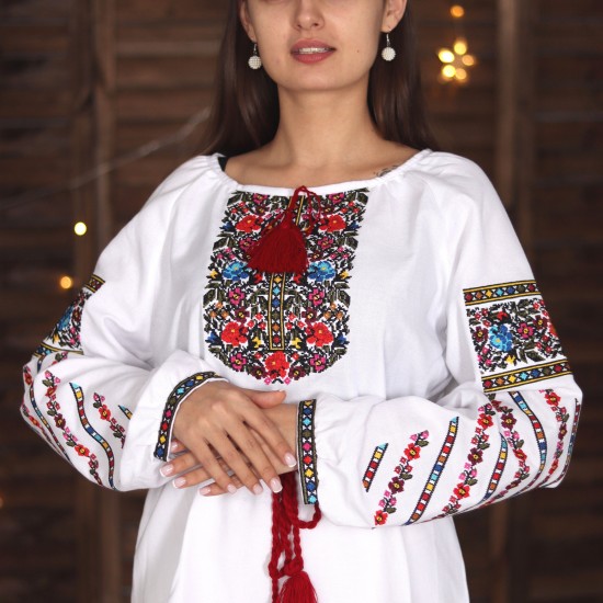 Romanian embroidered blouse for women Slavic embroidery with roses White floral ethnic costume Easter gift Ukrainian wedding dress Romanian embroidered blouse for women Slavic embroidery with roses White floral ethnic costume Easter gift Ukrainian wedding dress
